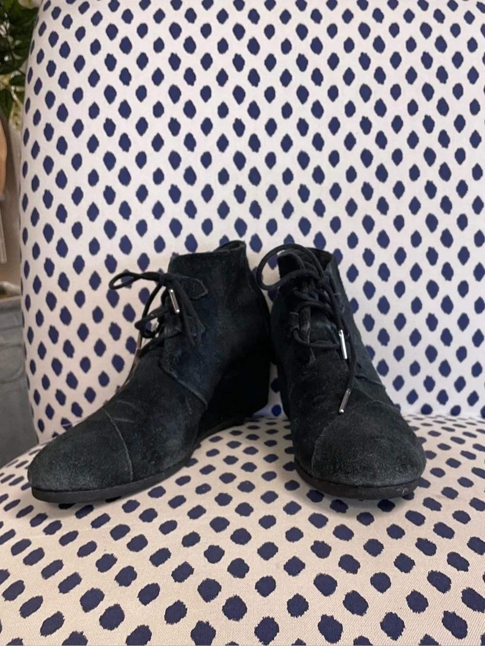 Toms Black Botties size 10
